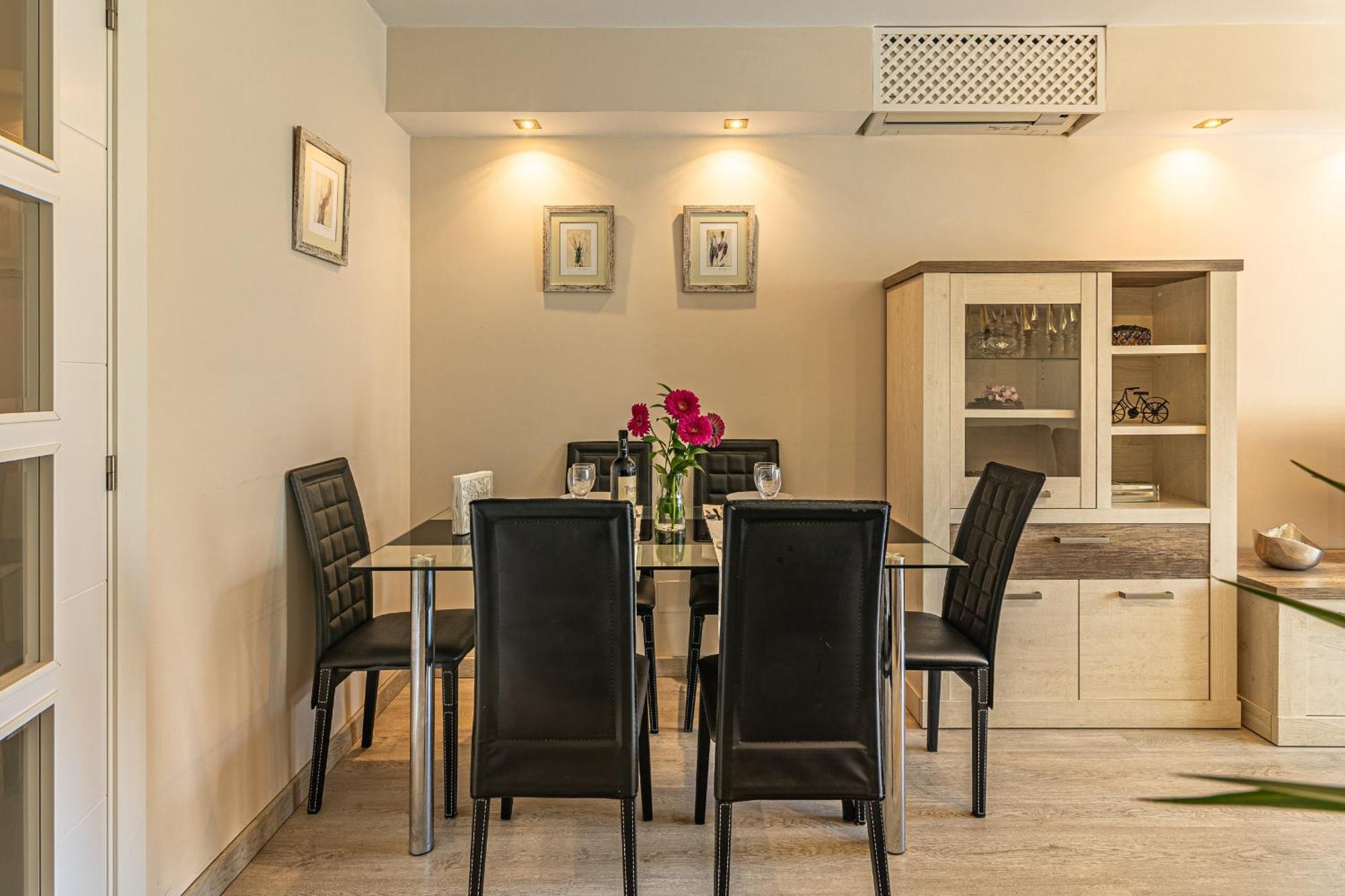 City Center Apartment In 马尔韦利亚 外观 照片